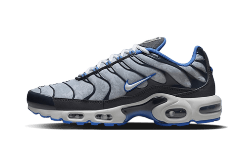 Nike® Air Max Plus SE Social FC